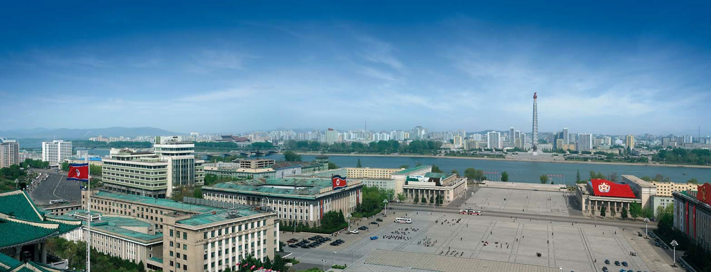 Cityscape, Pyongyang. Images courtesy of DOM Publishers and Philipp Meuser.