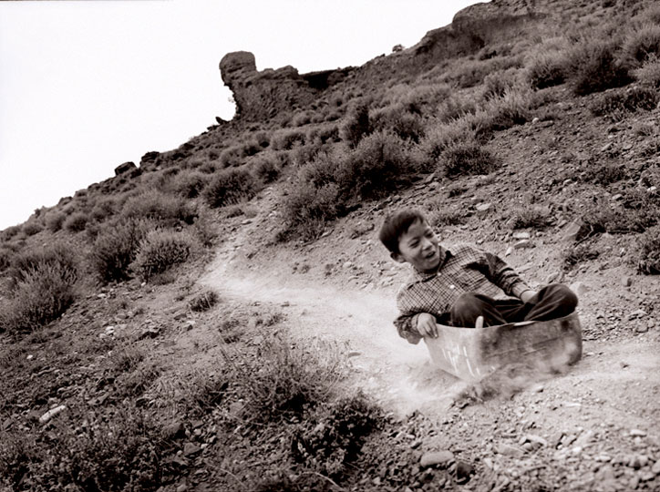 Heward Jue: Dirt Slide, Nepal