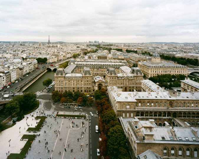 Île de la Cité I, Paris, 2008. Courtesy Yossi Milo Gallery, New York