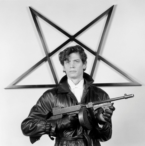 Robert Mapplethorpe Self Portrait, 1983 ©Robert Mapplethorpe Foundation, Used by permission, Courtesy of Sean Kelly Gallery, New York 