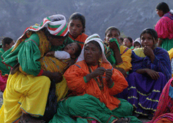 THUMB1108313276-IKUO-KUSUHARA-i_kusuhara_women_sierra_tarahumara_mexico