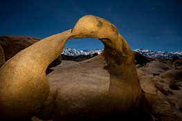 THUMB1110204373-Sandra-Gennrich-S_Gennrich_Clear-Night-in-the-Sierras_Mobius-Arch-Alabama-Hills-Lone-Pine--CA