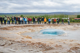 THUMB1110309790-Eric-Brown-e_brown_touristy-geyser-about-to-erupt_iceland