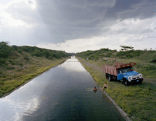 THUMB1110314858-Clive-Frost-c_frost_canal_cienfuegos-cuba