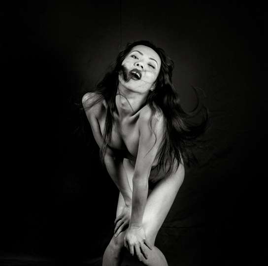 <strong>Liu Zheng</strong> <em>Transsexual Nude,</em> Beijing, 1998 © Liu Zheng, Courtesy Yossi Milo Gallery, New York