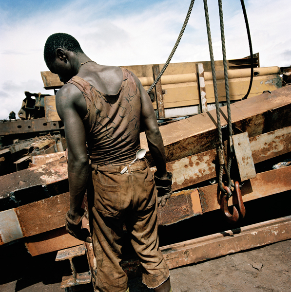 Tim Hetherington Untitled, Liberia, 2005 Digital C-print © Tim Hetherington, Courtesy Yossi Milo Gallery, New York