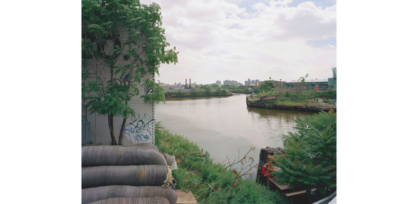 English Kills from Metropolitan Avenue, East Williamsburg, Brooklyn, looking south