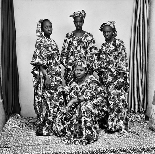 Studio Malick, Bamako, 16 and 17 September 1977 
© Malick SidibÈ