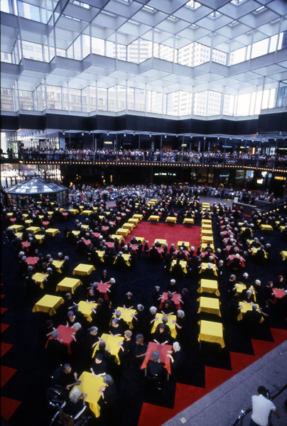 <em>The Crystal Quilt</em>, 1987 © Work by Suzanne Lacy, Minneapolis, Minnesota 