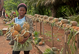 thumb1110303111-Judi-Baker-J_Baker_Girl-with-Pineapples_Cameroon